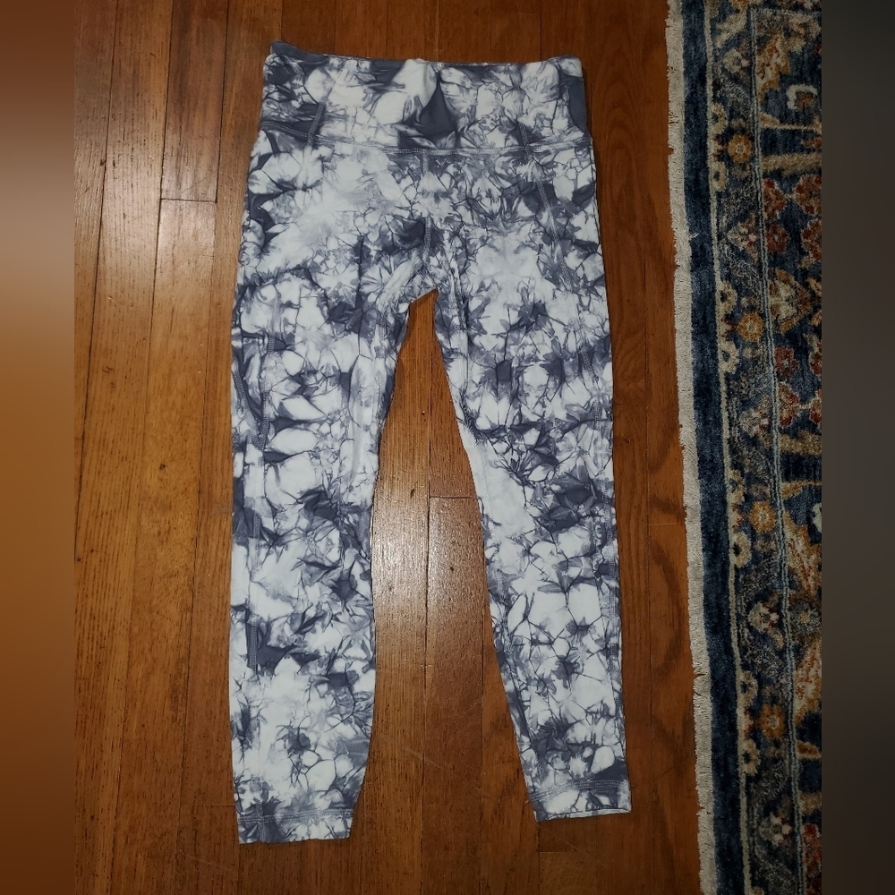 Athleta Marble Gray and White Leggings